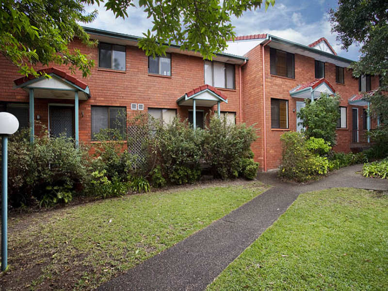 4/41 Bath Road, Kirrawee, NSW 2232 Property Details