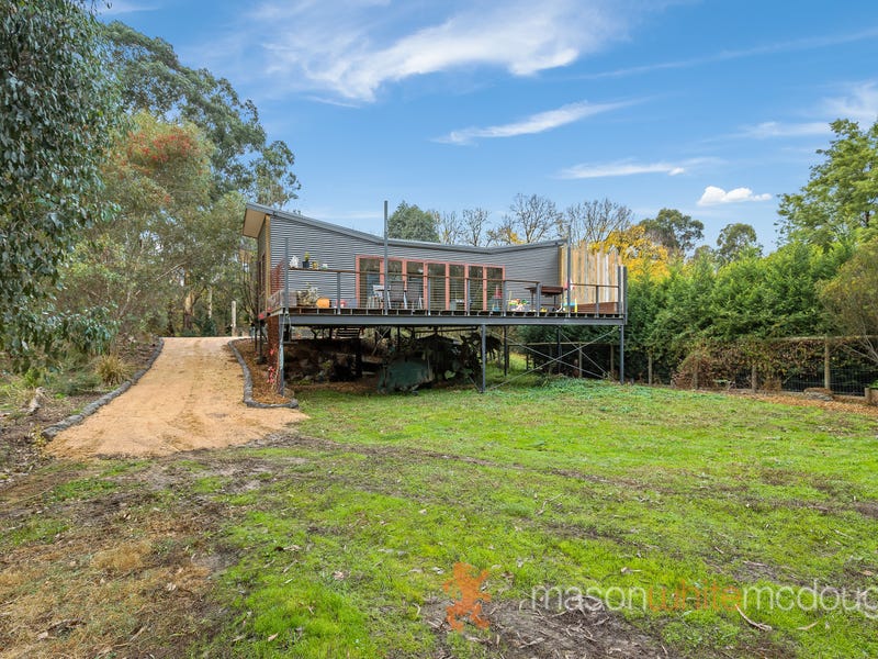 65 Arthurs Creek Road, Hurstbridge, VIC 3099 65 Arthurs Creek Road, Hurstbridge, VIC 3099