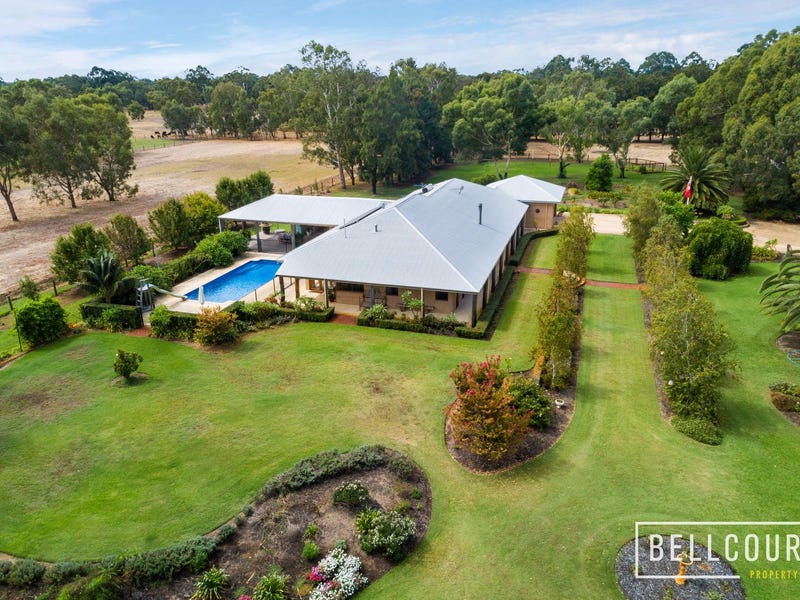 220 Young Road, Baldivis, WA 6171 Property Details