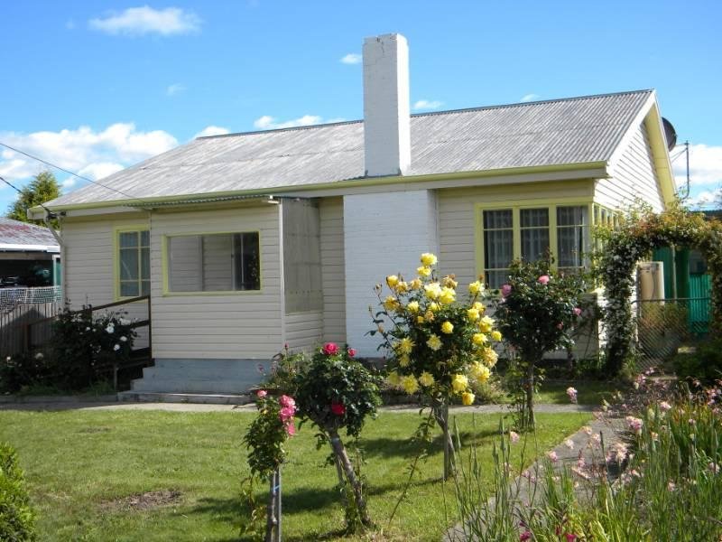 8 Sturt Crescent, Mayfield, Tas 7248 Property Details