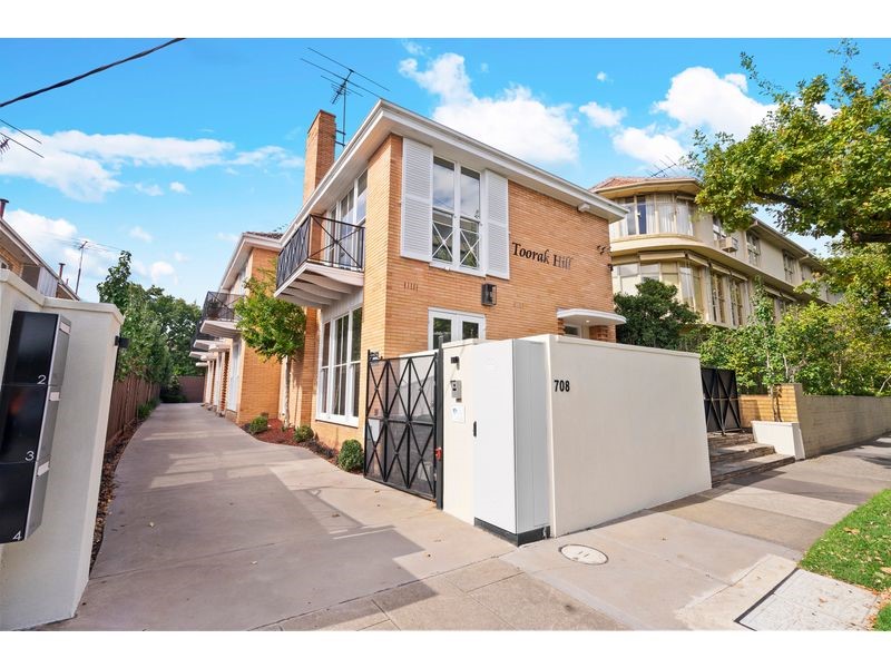 2/708 Orrong Road, Toorak, Vic 3142