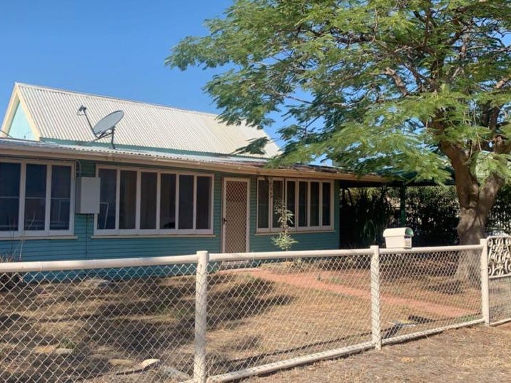 94 Crane Street, Longreach, QLD 4730