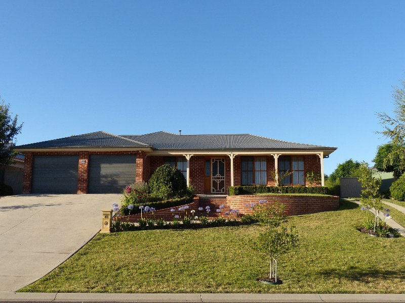 48 Darwin Drive, Llanarth, NSW 2795 Property Details