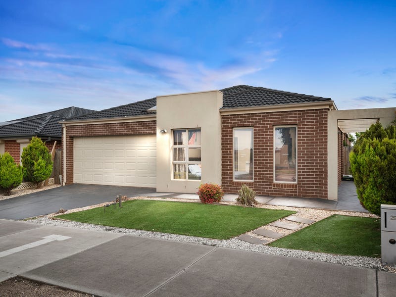 29 Mapleton Boulevard, Melton South, Vic 3338 House for Sale