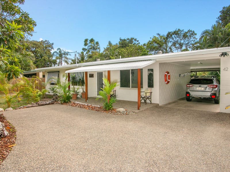 42 Bamboo Street, Holloways Beach, QLD 4878