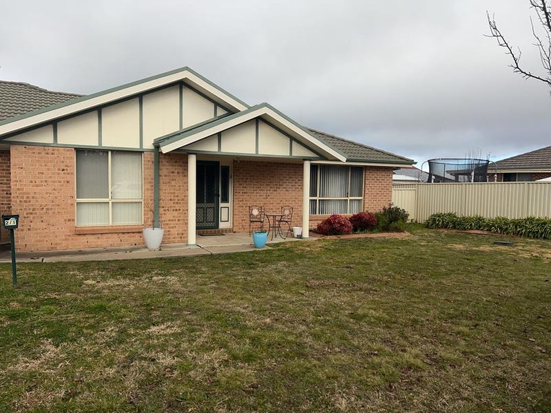 2/1 Terry Turner Drive, Orange, NSW 2800 House for Rent realestate