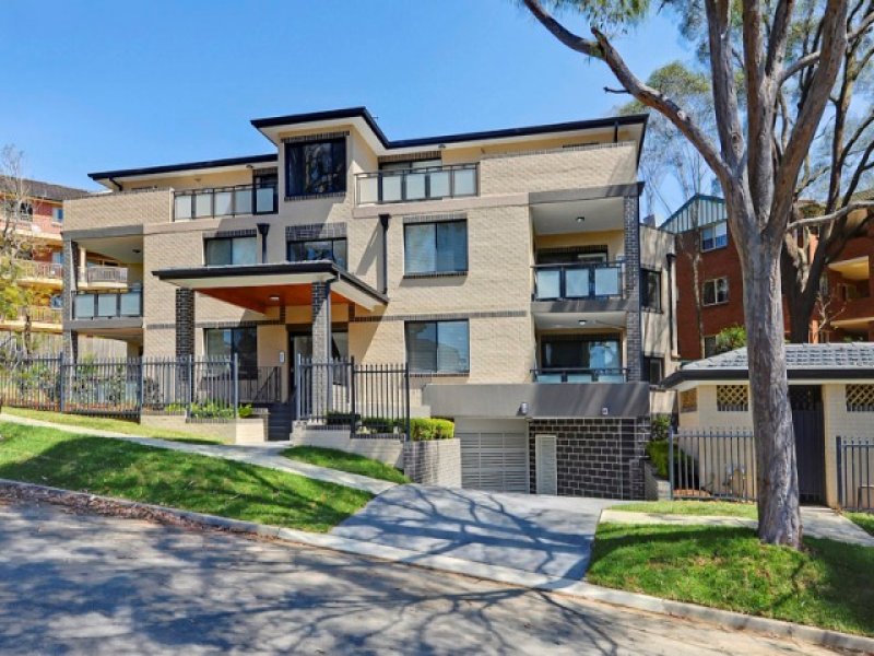 9 Bellbrook Avenue, Hornsby, NSW 2077