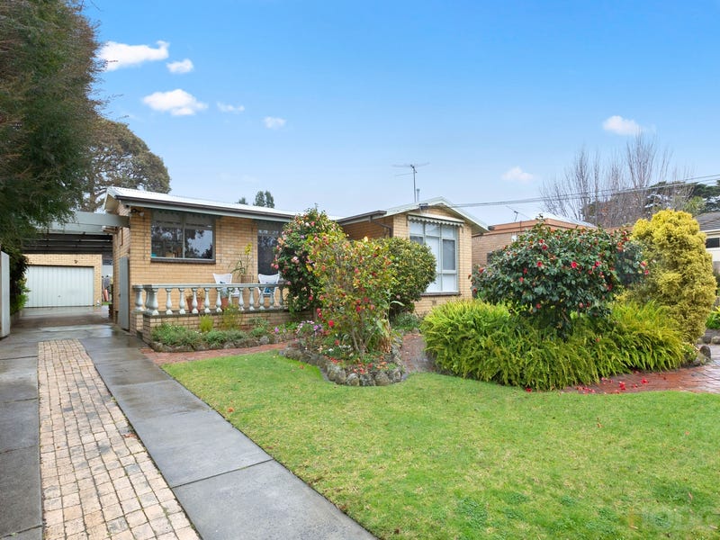 4 Wood Street, Beaumaris, Vic 3193 Property Details