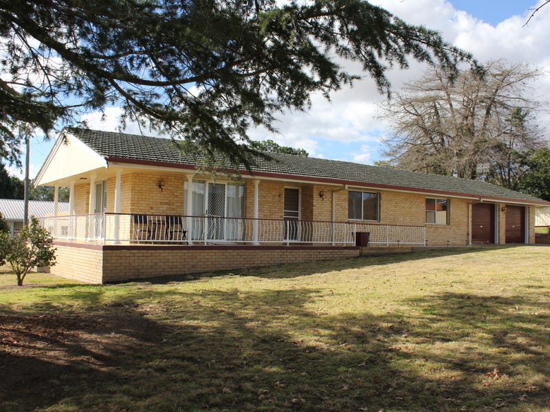 2 Casino Road, Tenterfield, NSW 2372 - realestate.com.au