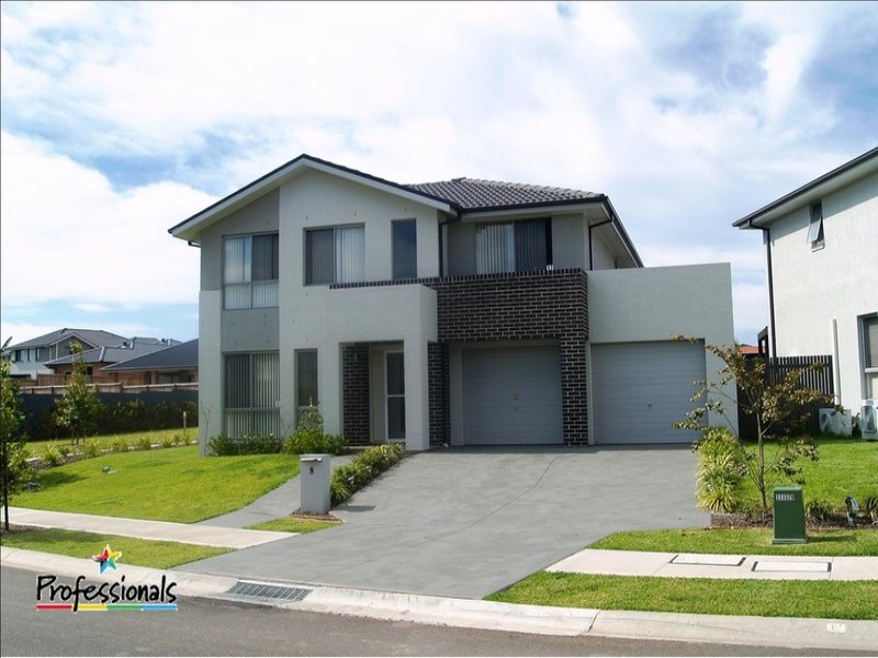 8 Grenada Grove, Glenfield, NSW 2167 Property Details