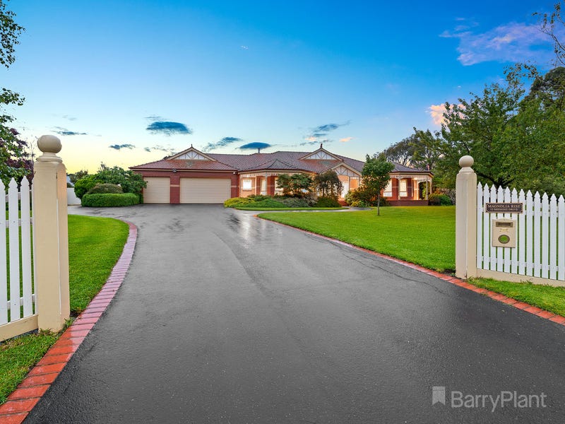 12 Meeking Drive, Pakenham, Vic 3810 Property Details