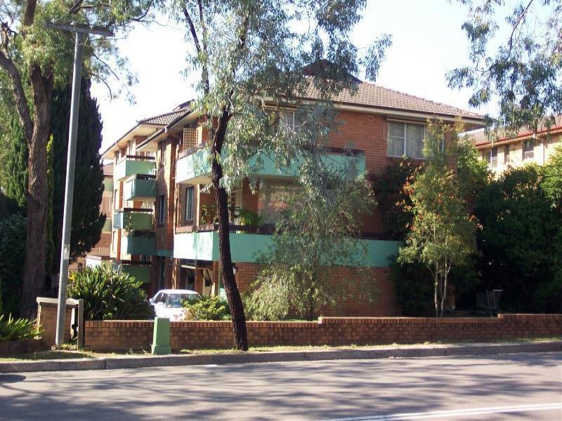 8/12 Albert Street, Hornsby, NSW 2077