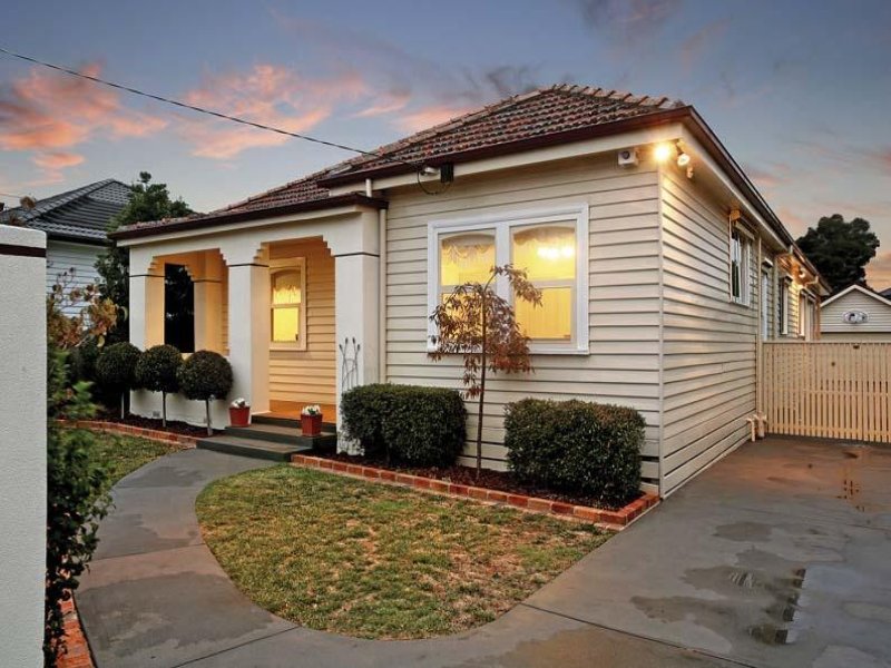 12 Leinster Street, Ormond, Vic 3204 Property Details