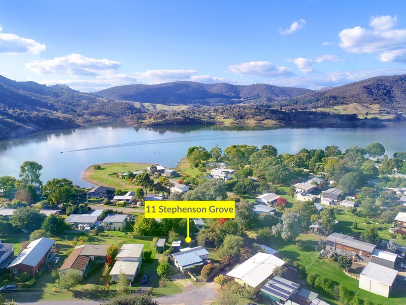11 Stephenson Grove, Howqua Inlet, VIC 3723