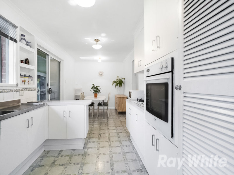 5 Stratford Court, Mulgrave, Vic 3170 Property Details