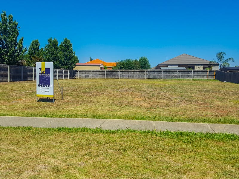 4 Hedges Avenue, Traralgon, VIC 3844