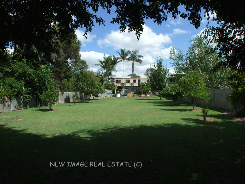 8 Pauline St, Marsden, Qld 4132 Property Details