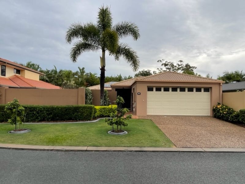 136 Palm Meadows Drive, Carrara, QLD 4211