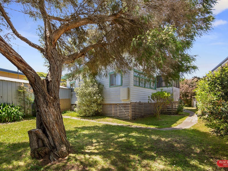 10 Anchor Parade, Cape Paterson, VIC 3995