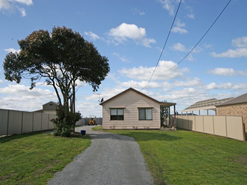 36 Jefferson Road, Garfield, VIC 3814