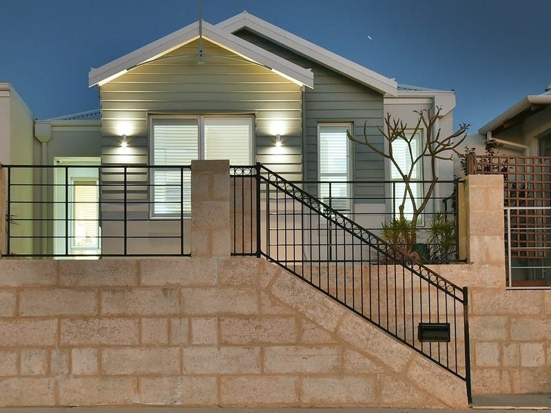 4 Newmarket Parade, Butler, WA 6036