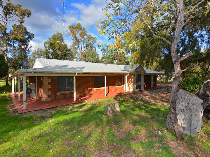 67 Australind Road, Leschenault, WA 6233 Property Details