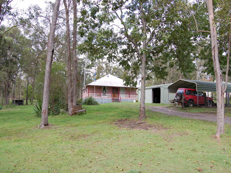 42 Crampton Drive, Woodford, QLD 4514