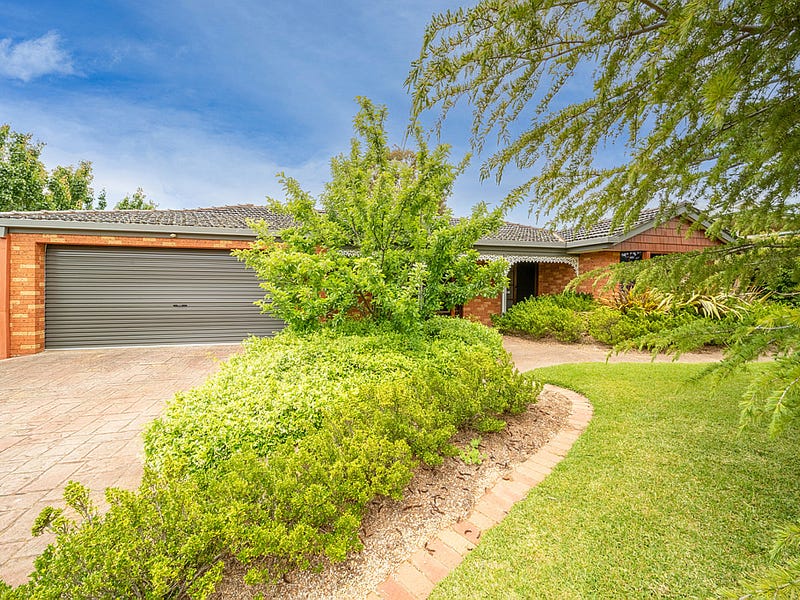 2 Jackman Court, Golden Square, VIC 3555