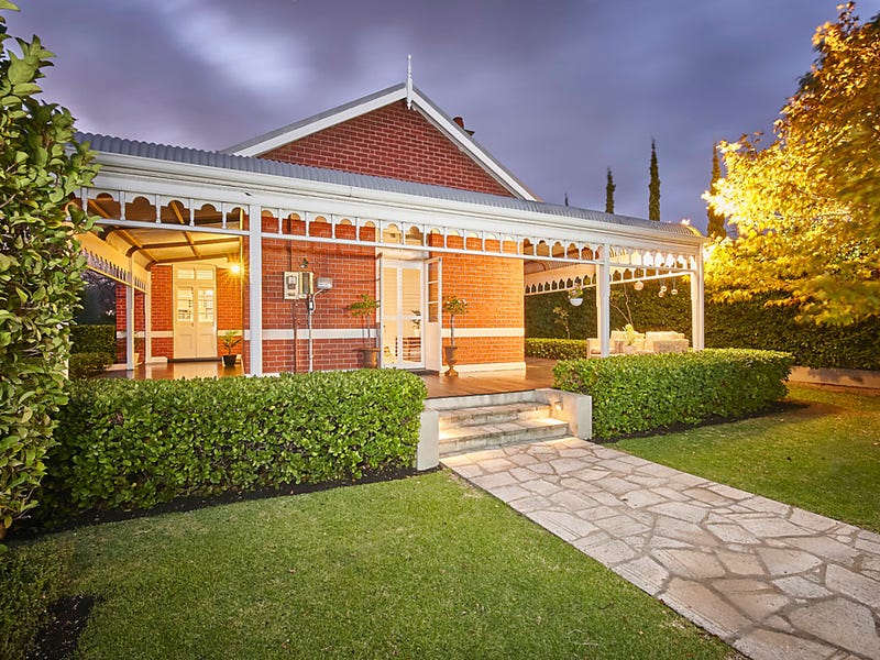 1 Clayton Street, East Fremantle, WA 6158