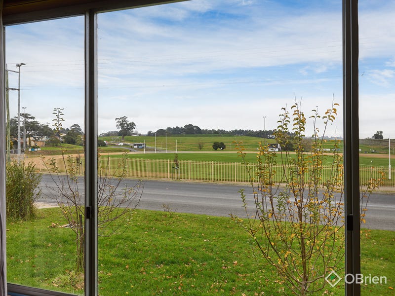 12 Drouin Road, Poowong, Vic 3988 House for Sale