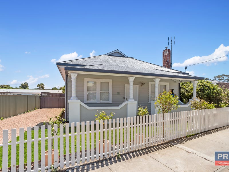 31 Strickland Road, Bendigo, Vic 3550 House for Sale