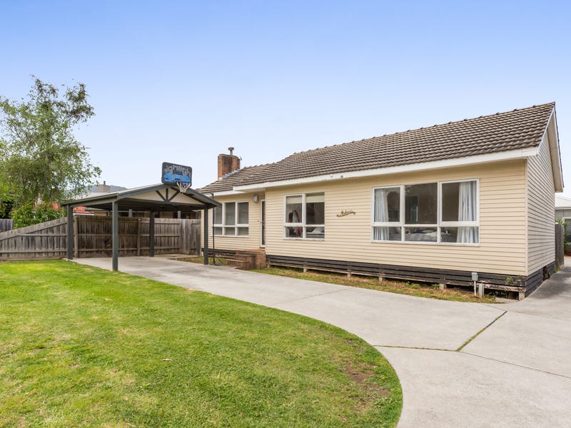 16 Lena Grove, Kilsyth, Vic 3137 Property Details