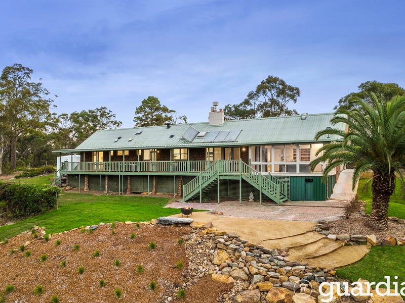 8 Mccallums Road, Berrilee, NSW 2159