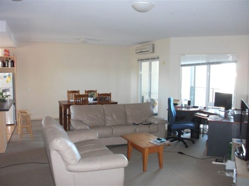 25/1 gatehouse drive, Kensington, Vic 3031 Property Details