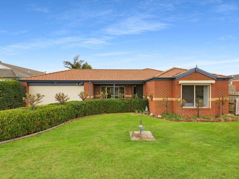 7 Ross Crescent, Skye, Vic 3977 House for Sale