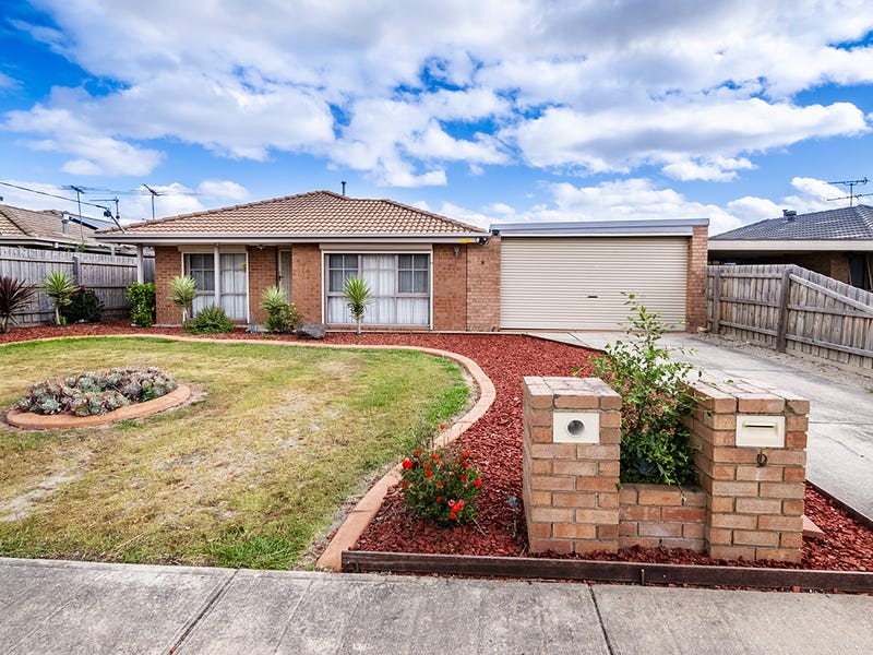 9 Simon Drive, Pakenham, VIC 3810