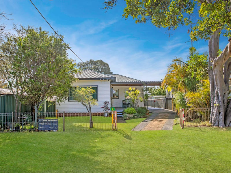 2 Rankin Road, Fern Bay, NSW 2295