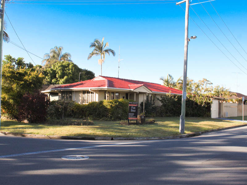 24 Coogeen Street, Bundall, Qld 4217 Property Details