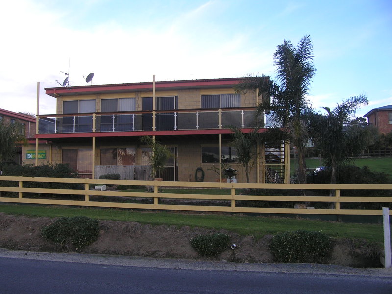 32 Bruce Street, Mallacoota, VIC 3892