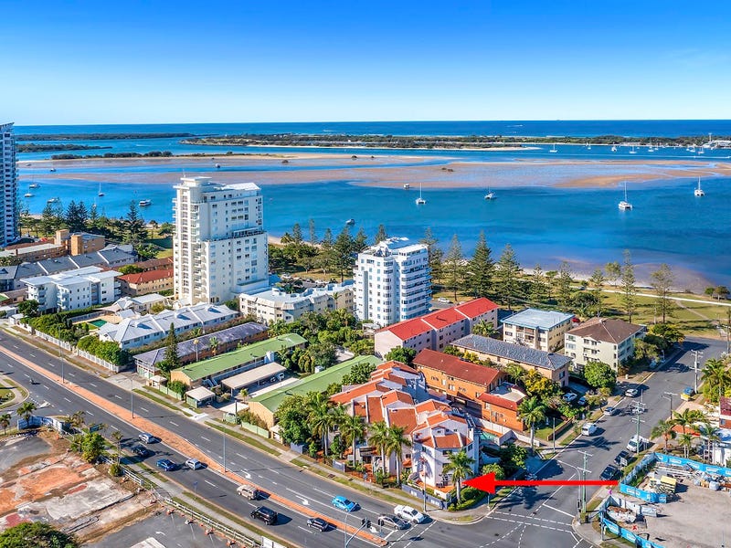 unit 1/7 Robert Street, Labrador, Qld 4215 Property Details