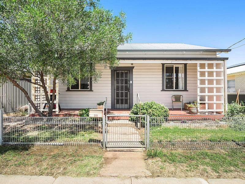 99 Gladstone Street, Mudgee, NSW 2850 Property Details