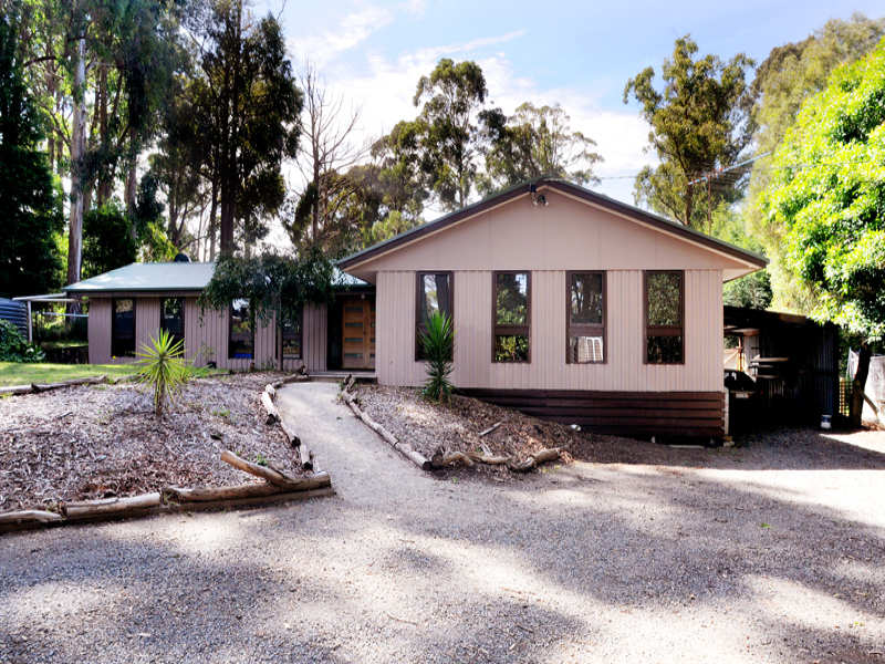 13 Currajong Ave, Kinglake, Vic 3763 Property Details