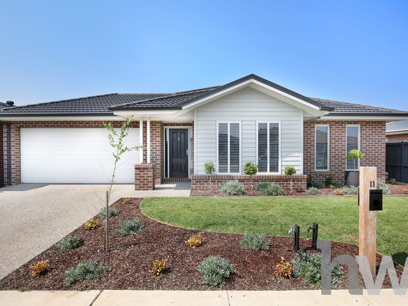 11 Winton Street, Charlemont, Vic 3217 Property Details