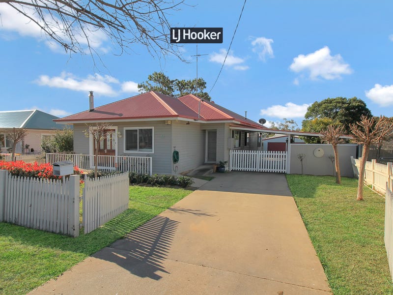 11 Gilchrist Street, Inverell, NSW 2360 Property Details
