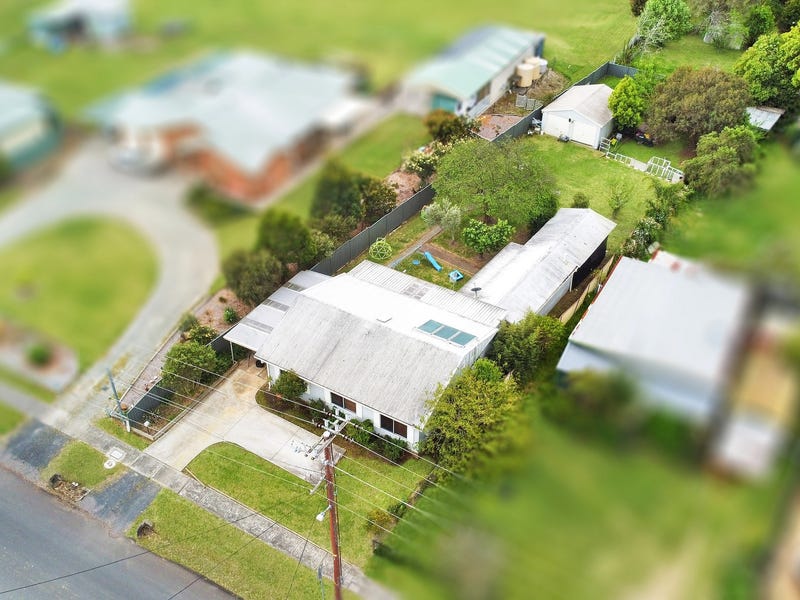 7 Albert Warner Drive, Warnervale, NSW 2259 Property Details