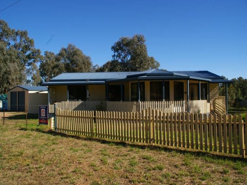 1 Short Street, Koorawatha, NSW 2807 Property Details