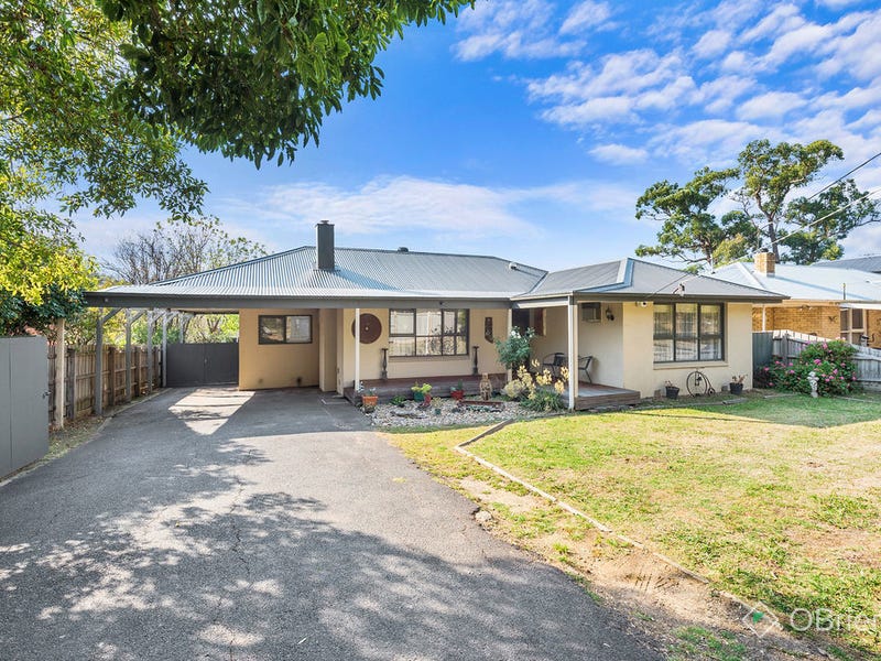 9 Lawson Road, Mooroolbark, Vic 3138 Property Details