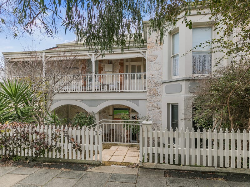 32 Arundel Street, Fremantle, WA 6160 Property Details