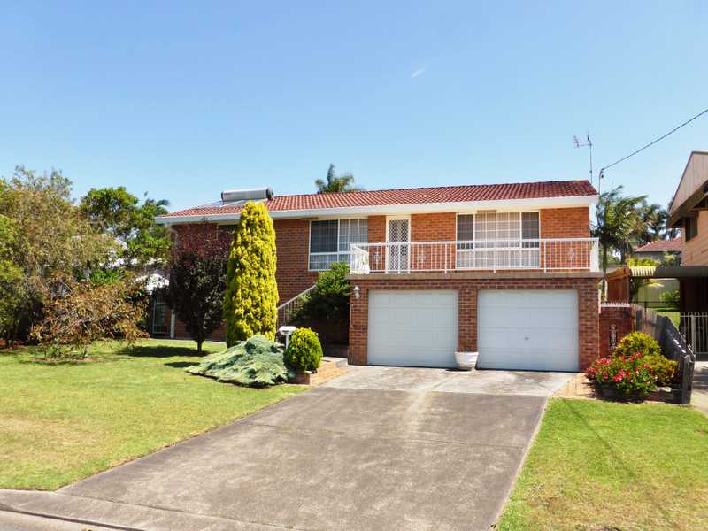 56 Strand Street, Forster, NSW 2428