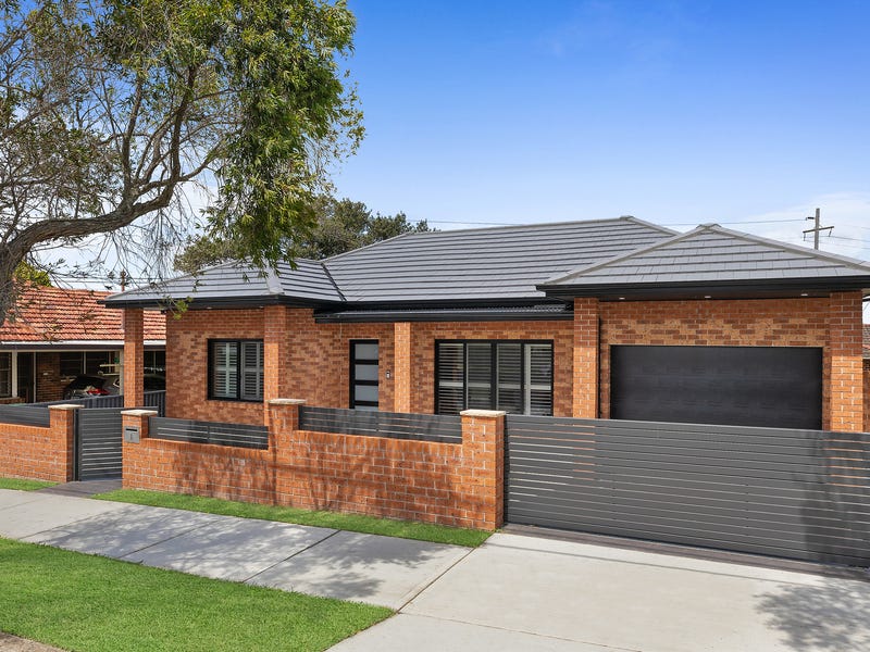 1 Queensbury Road, Penshurst, NSW 2222 Property Details